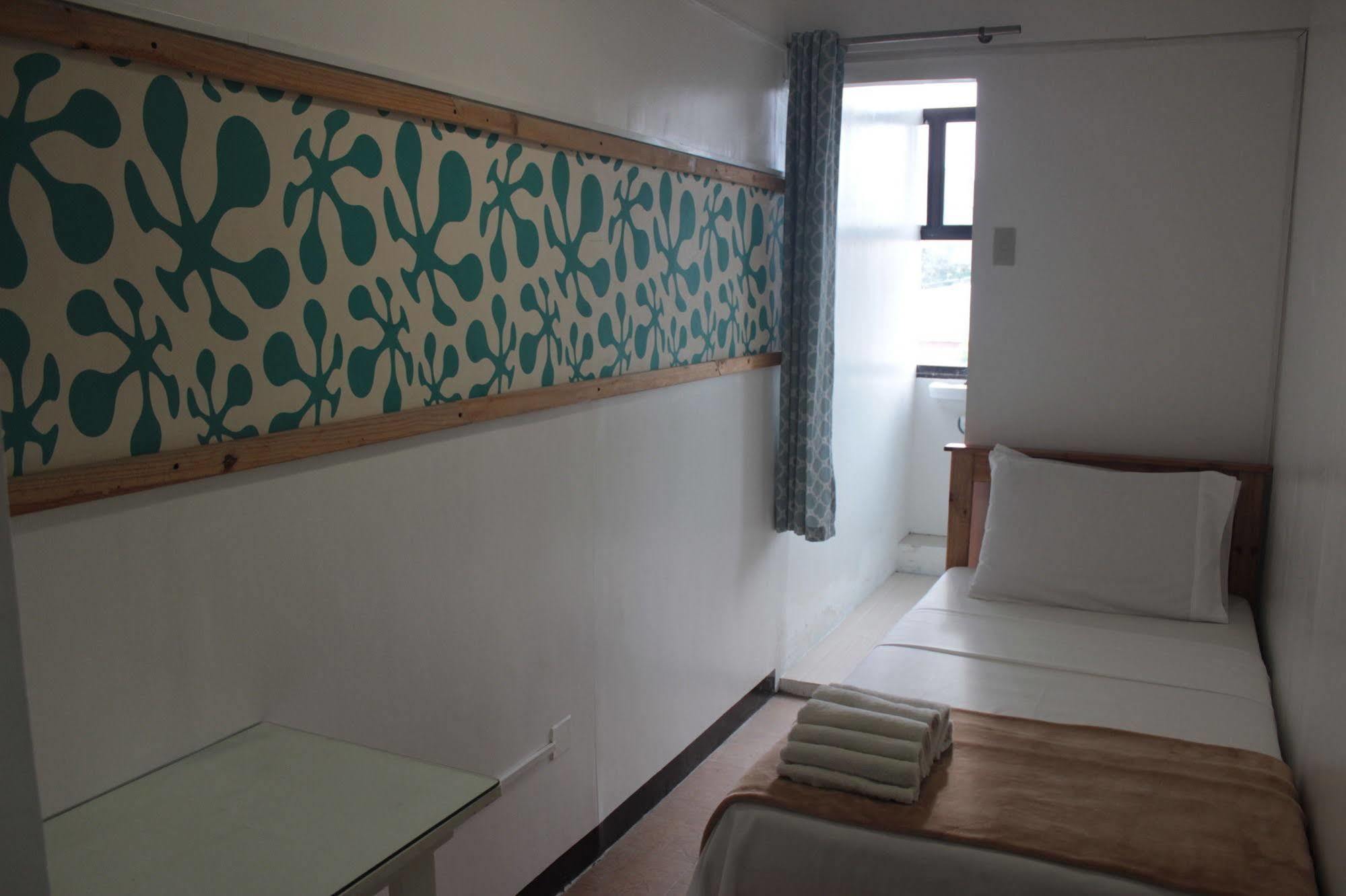 Yuj Inn - Quezon City Exterior photo