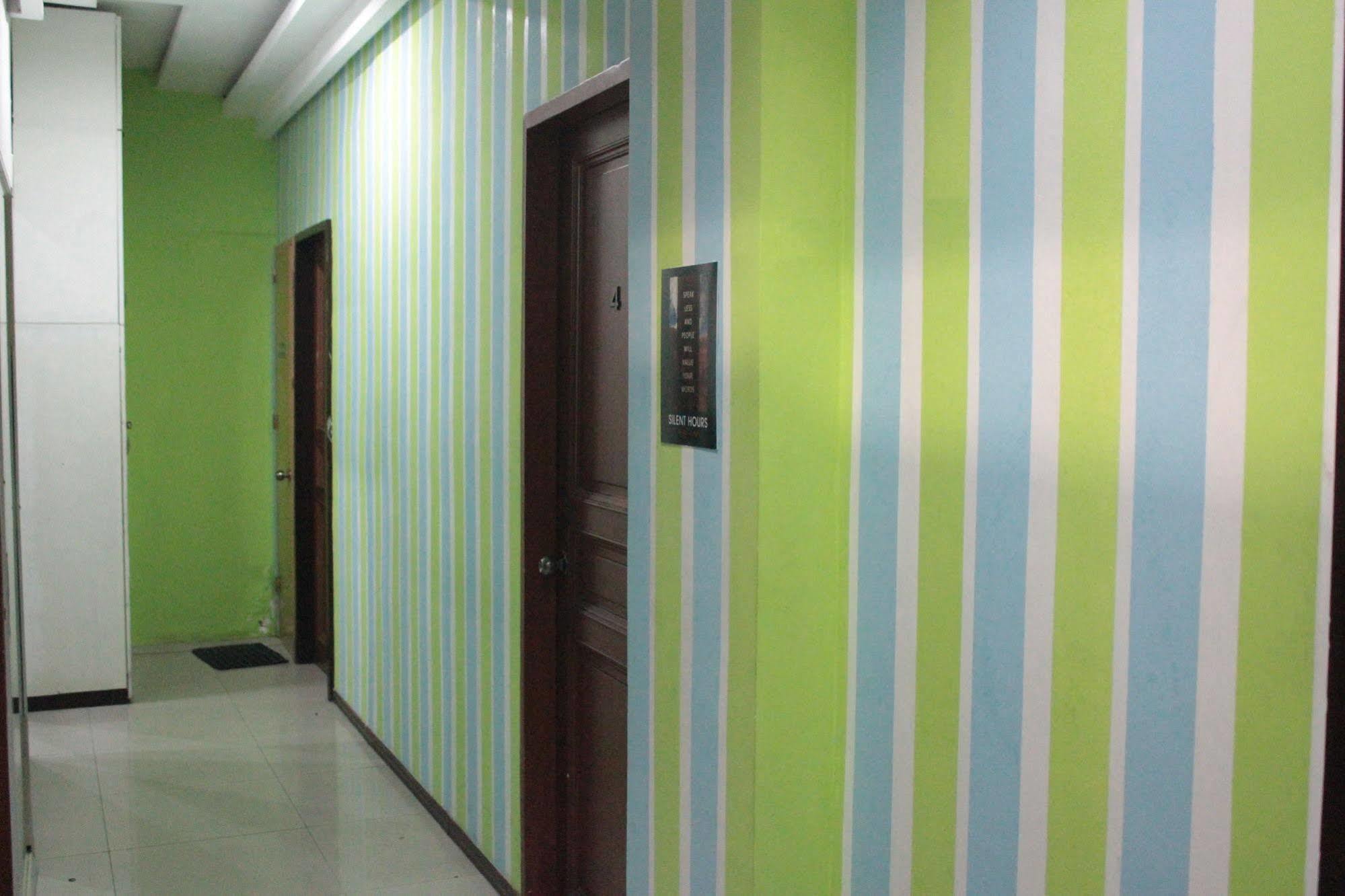 Yuj Inn - Quezon City Exterior photo